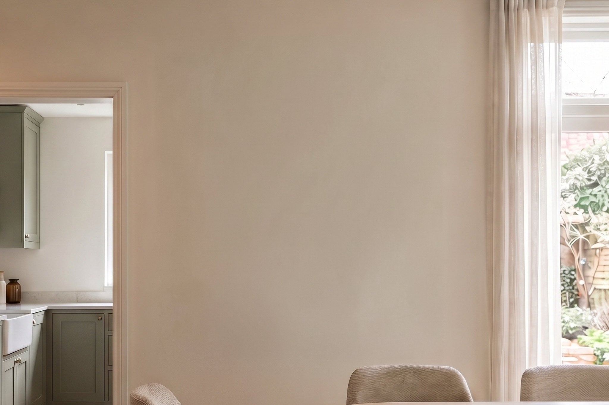 The room without the artwork