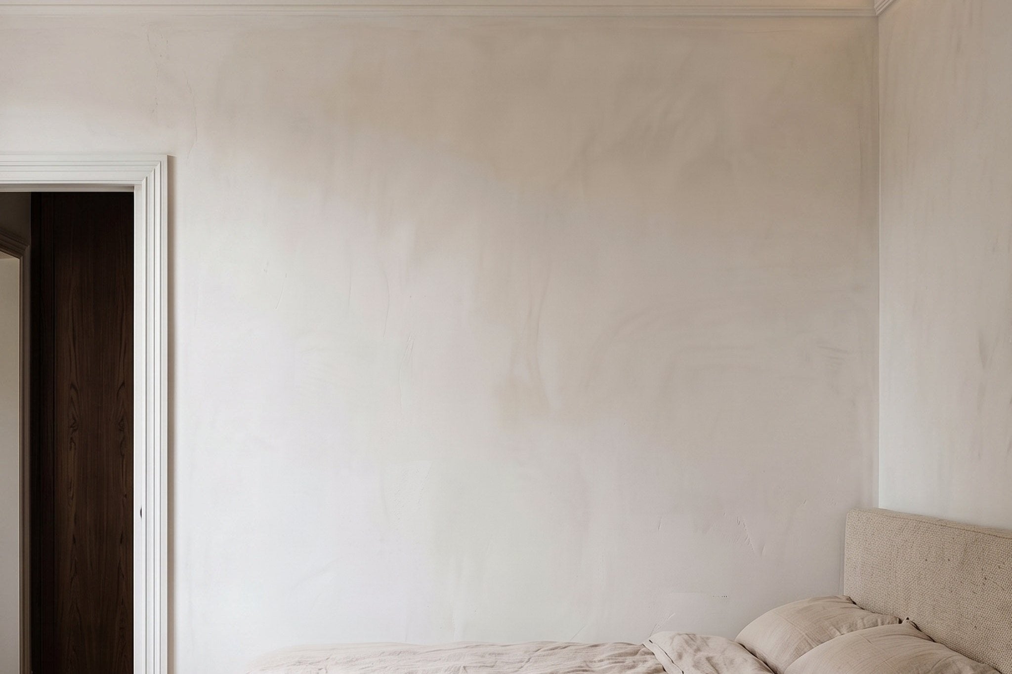 The room without the artwork